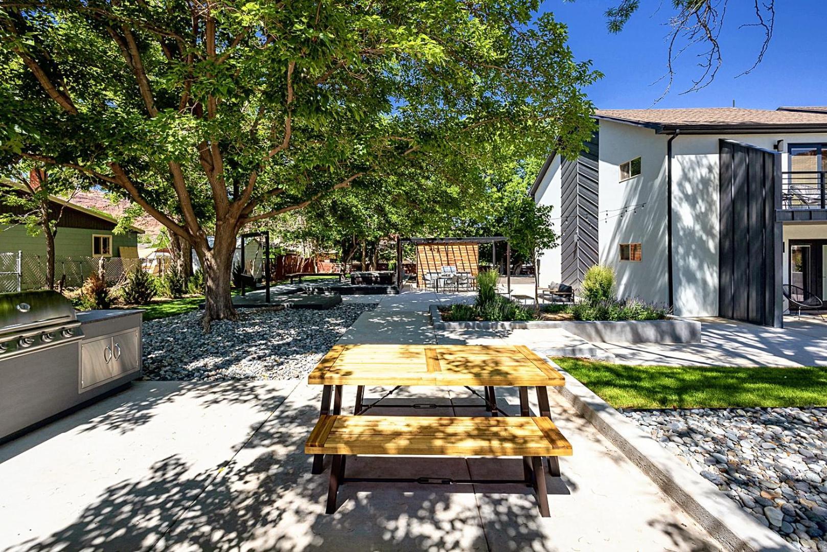 Near Downtown Stylish 2Br With Amazing Patio - 4 Villa Moab Kültér fotó