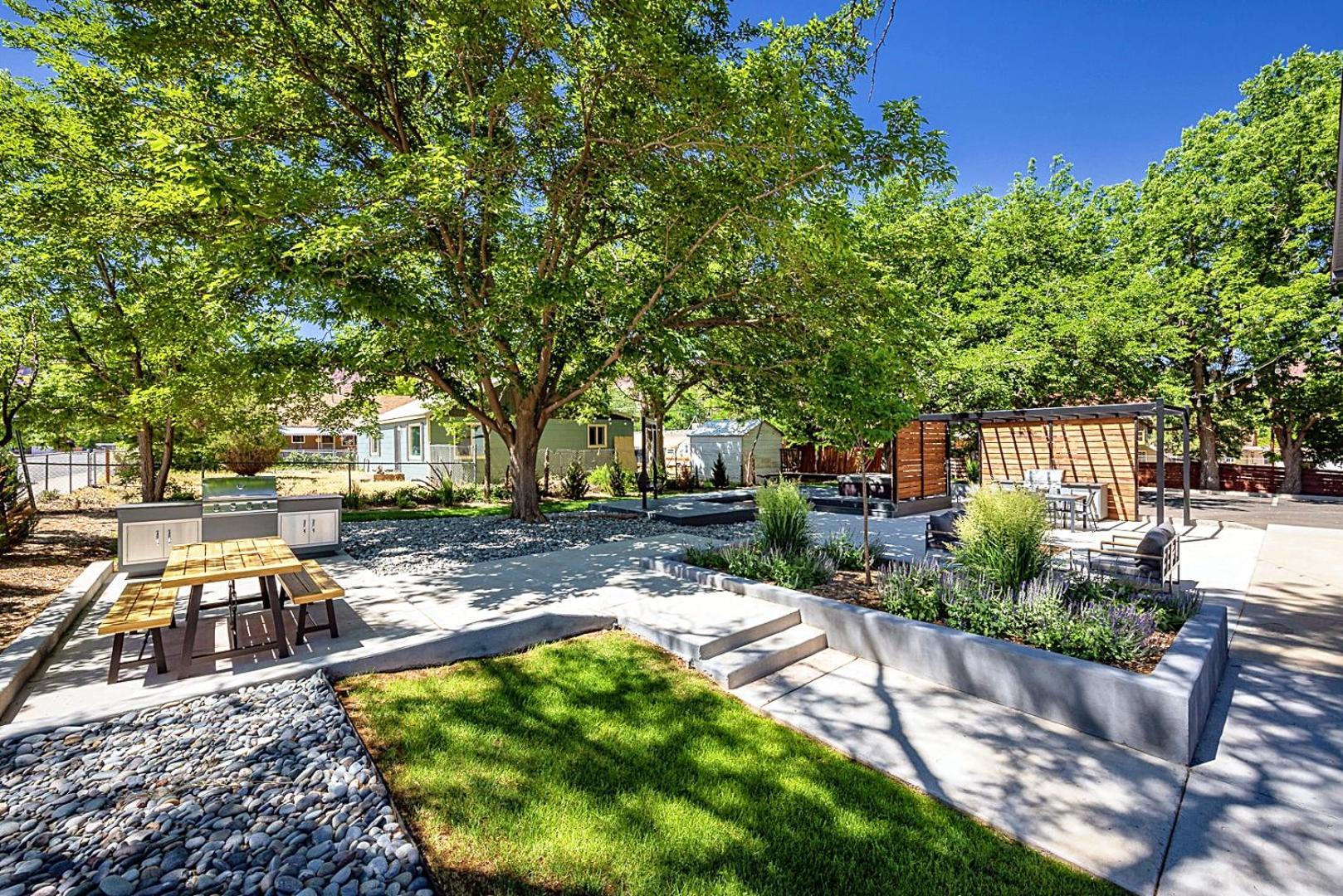 Near Downtown Stylish 2Br With Amazing Patio - 4 Villa Moab Kültér fotó